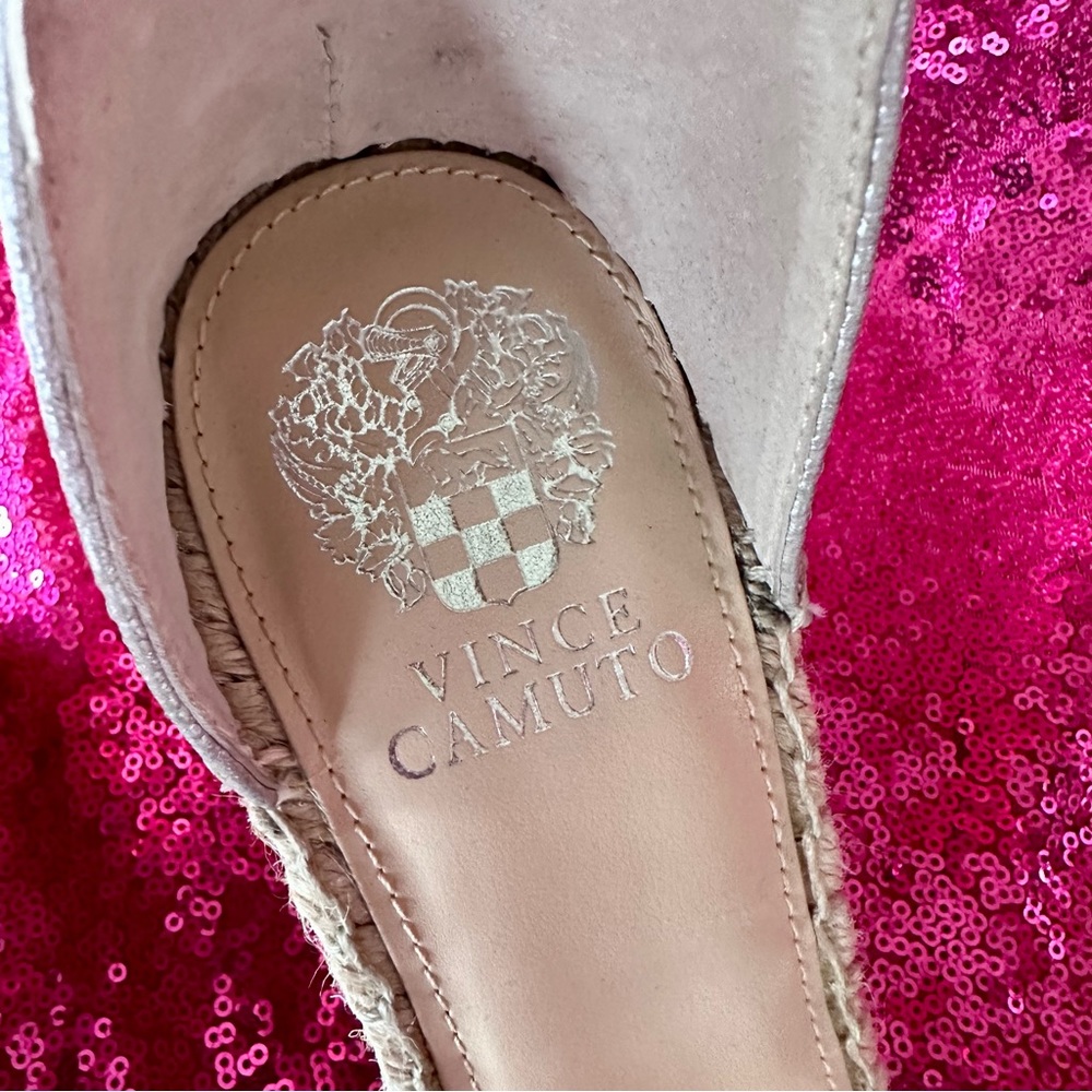 🥄VINCE CAMUTO Silver Leather Espadrille Wedge Heel Sandals - Picture 8 of 8
